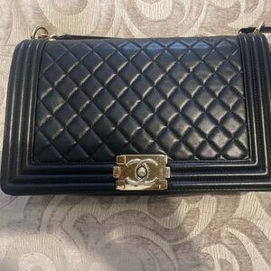 Like New Chanel Medium Boy Bag